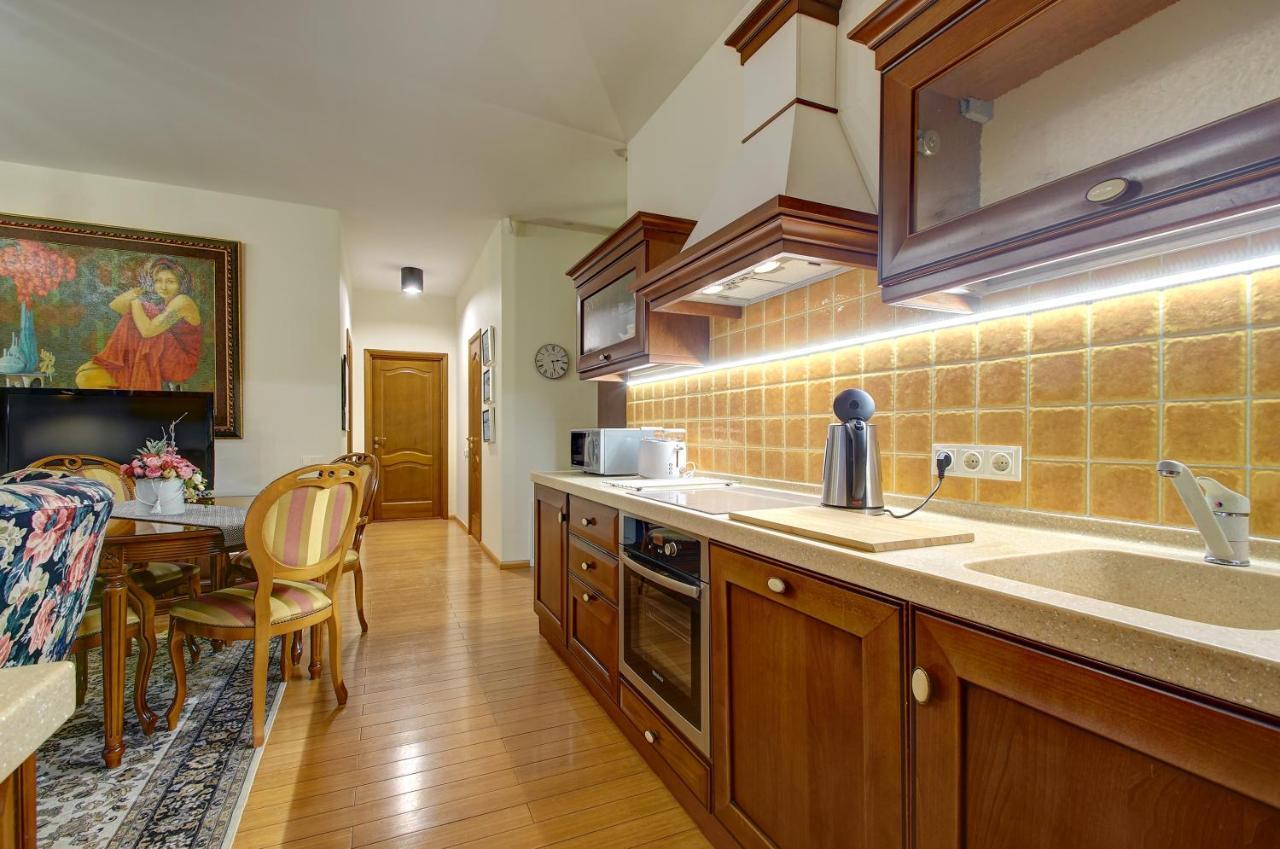 Helios 19 Luxury Vilnius Apartment Экстерьер фото